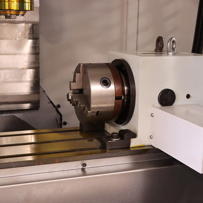 Centro di lavorazione di macinazione verticale del servomotore del centro di lavorazione XH7126 di profilo di alluminio di CNC di vendita diretta della fabbrica